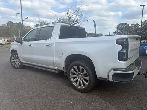 Used 2021 Chevrolet Silverado 1500 High Country w/ Technology Package image 4