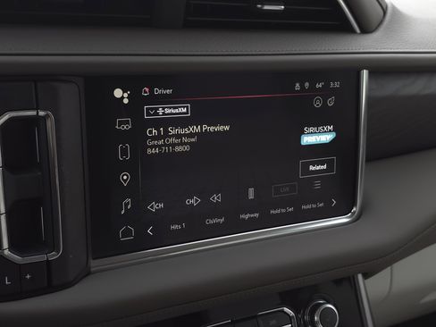 Used 2024 GMC Yukon XL Denali w/ Advanced Technology Package image 19