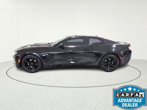 Used 2020 Chevrolet Camaro LT image 3