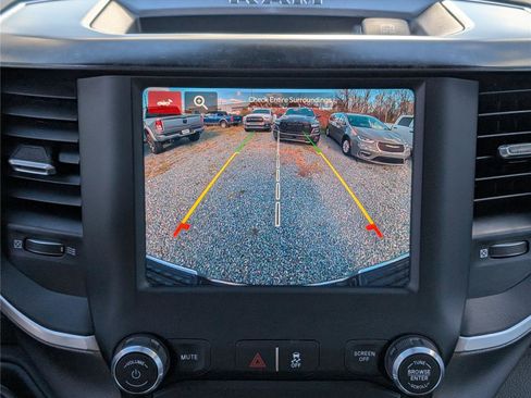 Used 2024 RAM 2500 Big Horn image 27