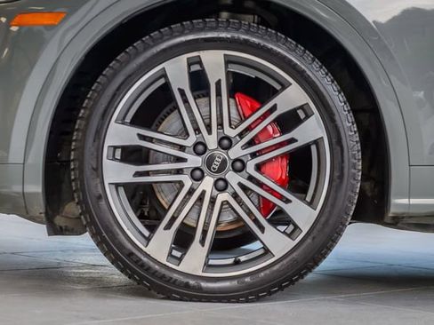 Used 2020 Audi SQ5 Premium Plus w/ Premium Plus Package image 13