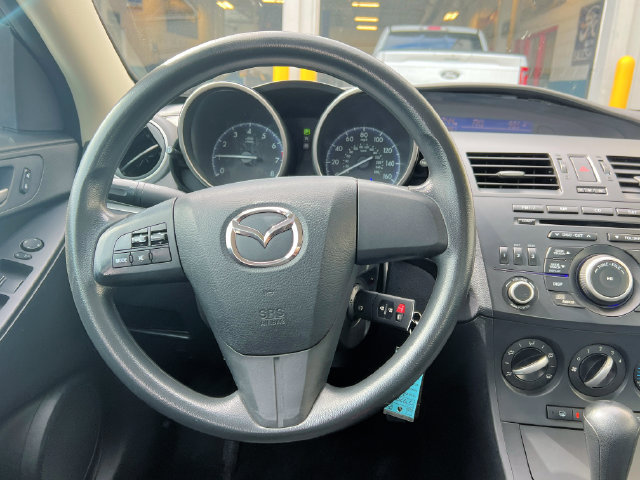Used 2013 MAZDA MAZDA3 i SV w/ Convenience Pkg FWD image 14