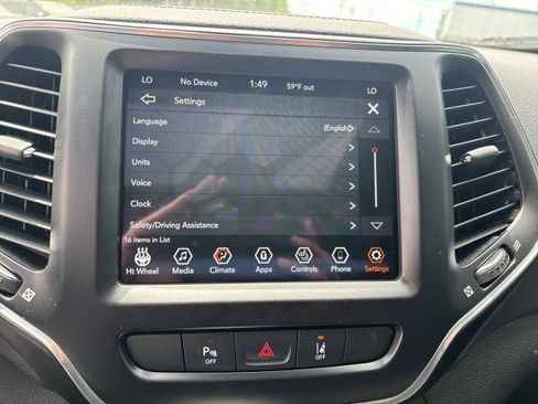 Used 2021 Jeep Cherokee Latitude Lux 80th Anniv w/ Quick Order Package 26U 80TH FWD image 18