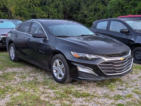 Used 2024 Chevrolet Malibu LT FWD image 1