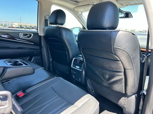 Used 2019 INFINITI QX60 Luxe w/ Sensory Package AWD/4WD image 17