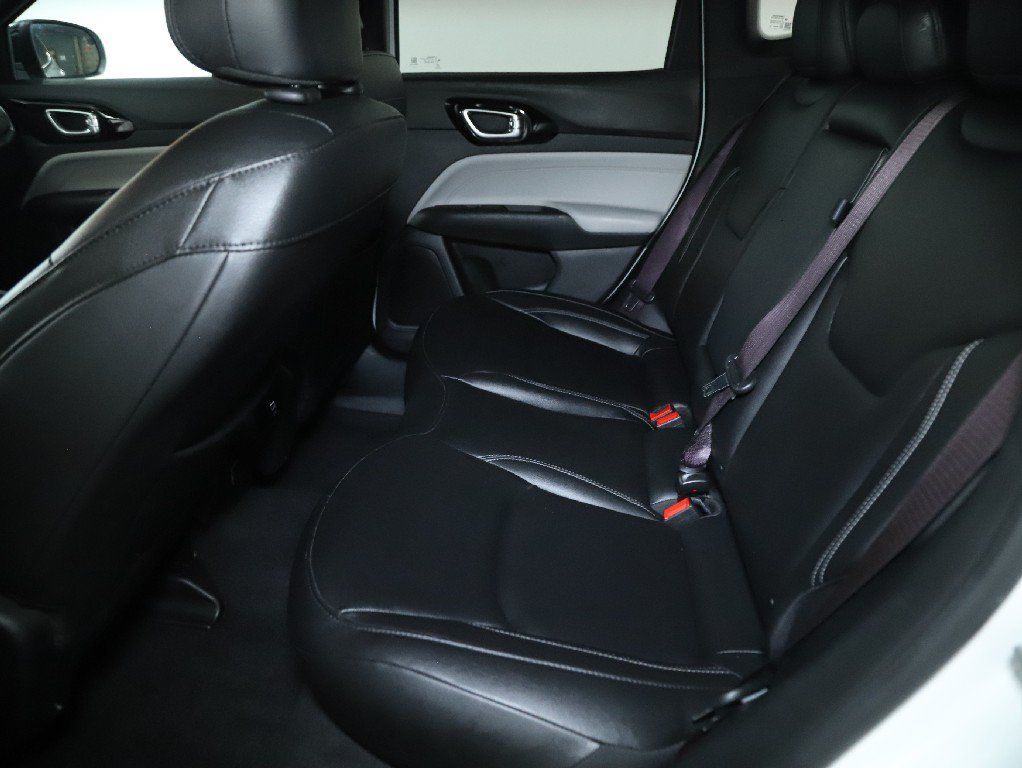 Used 2025 Jeep Compass Limited AWD/4WD image 14