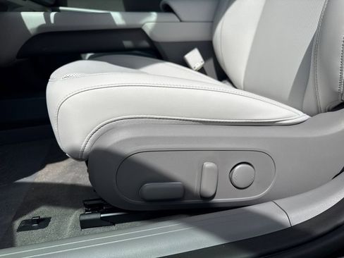 New 2025 Hyundai Ioniq 6 SEL image 16