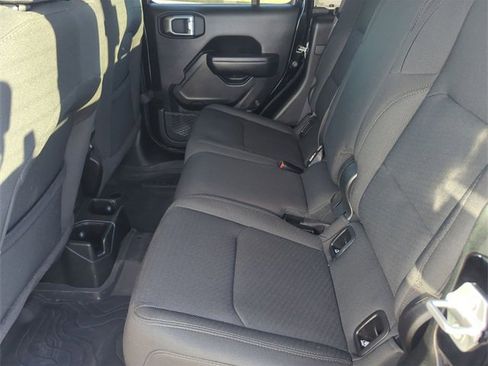 Certified 2023 Jeep Gladiator Sport image 21