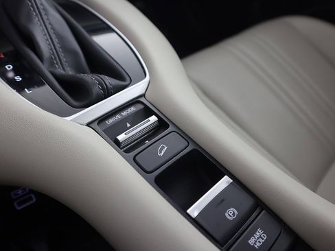 Used 2023 Honda HR-V EX-L image 50