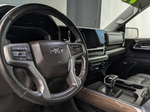 Used 2024 Chevrolet Silverado 1500 RST w/ Redline Edition AWD/4WD image 17