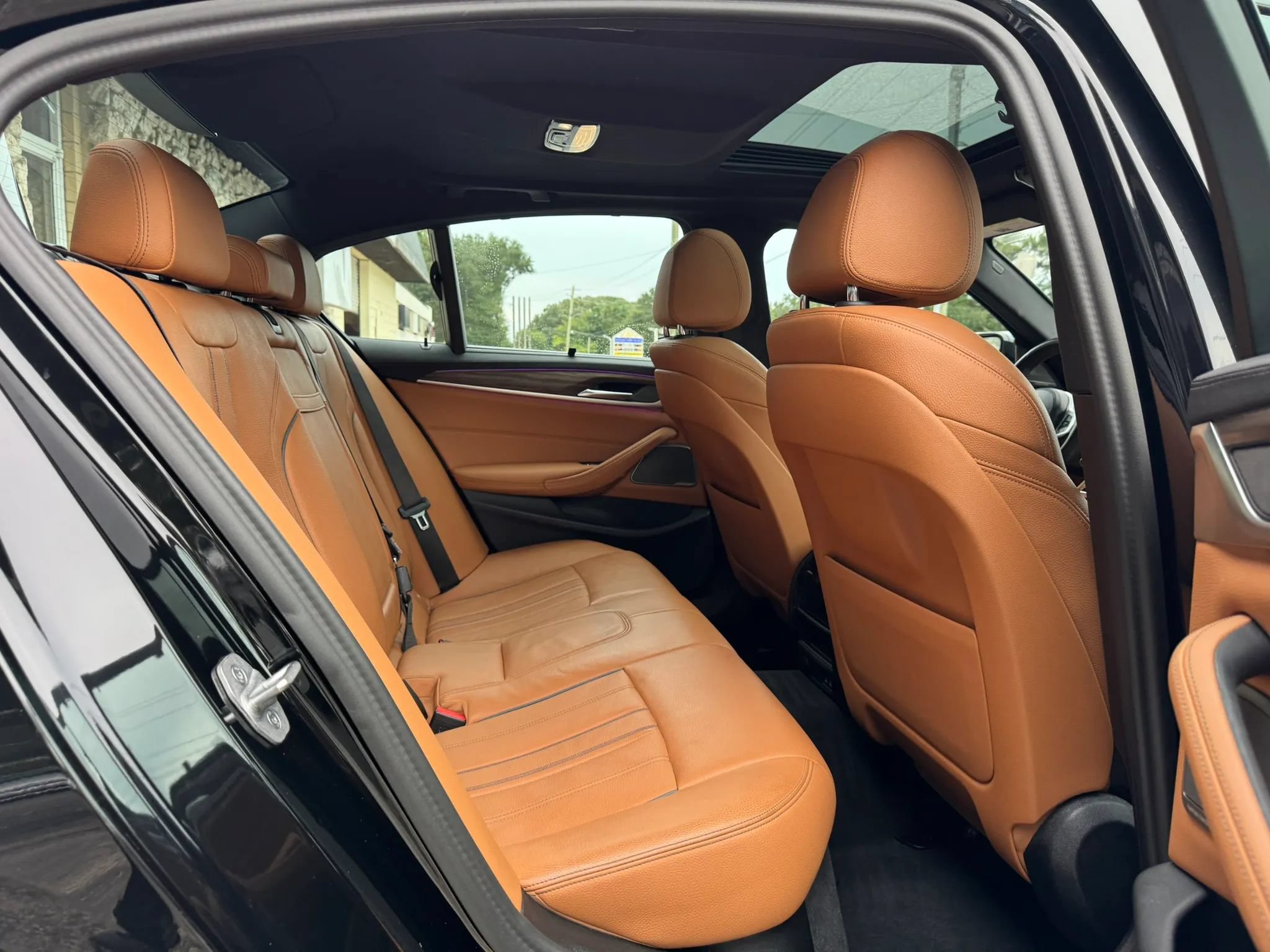 Used 2023 BMW 540i w/ M Sport Package RWD image 40