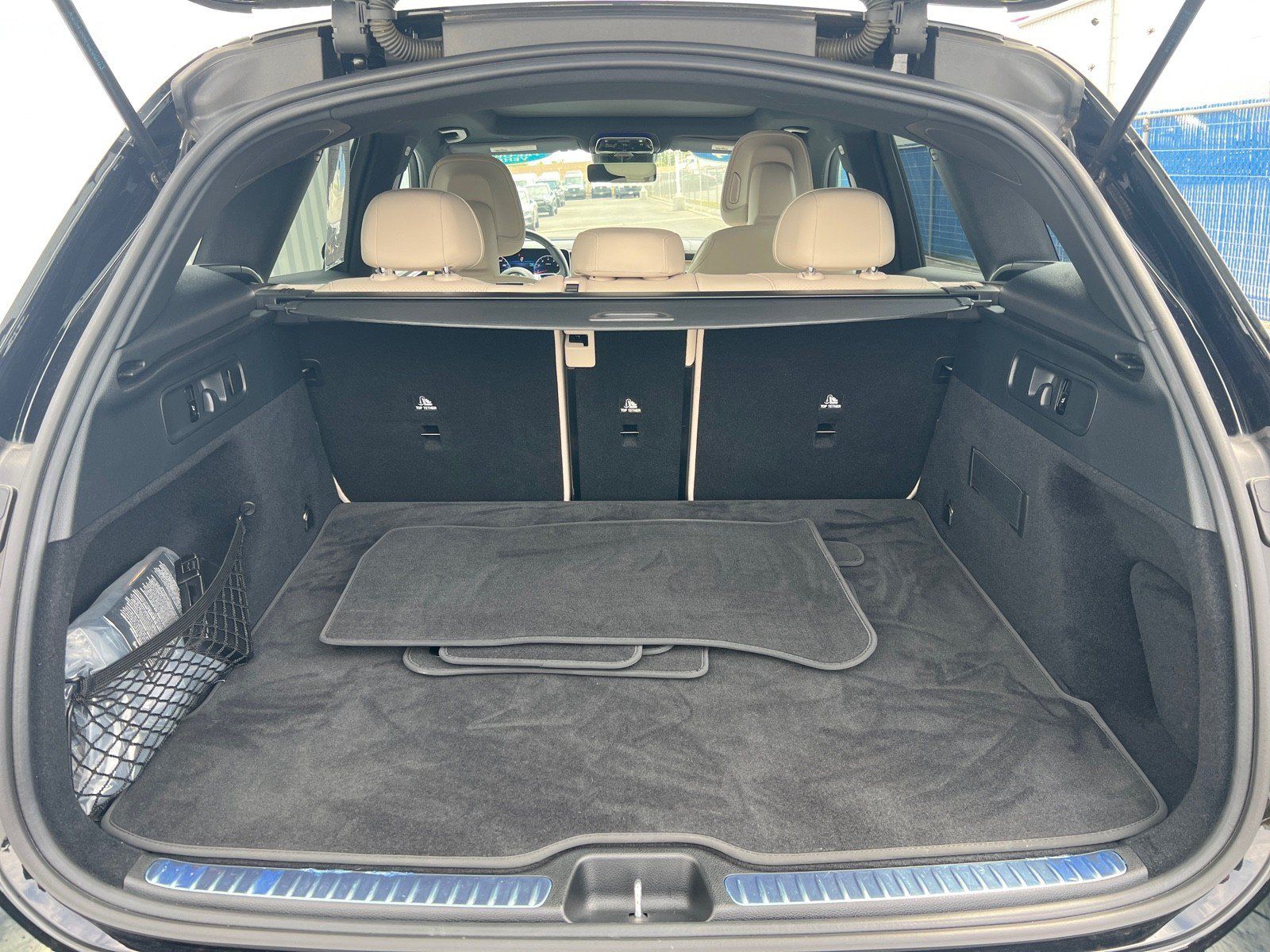 Certified 2024 Mercedes-Benz GLC 300 4MATIC image 11