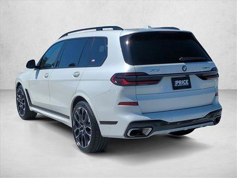 Used 2023 BMW X7 xDrive40i w/ M Sport Package image 8