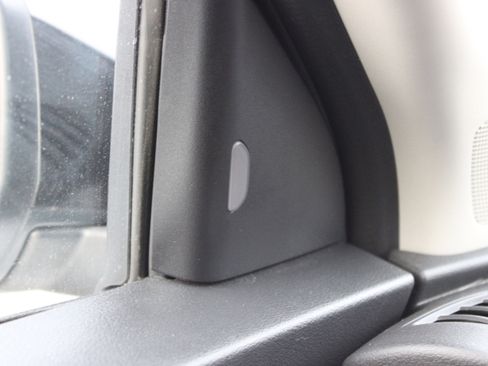 Certified 2024 Nissan Kicks SV image 26