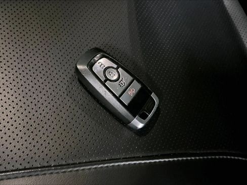 Used 2021 Ford Mustang Mach-E Premium image 13