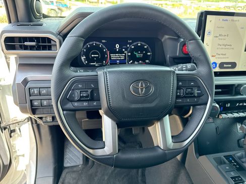 Used 2026 Toyota 4Runner TRD Off-Road Premium w/ Tow Technology Package AWD/4WD image 14