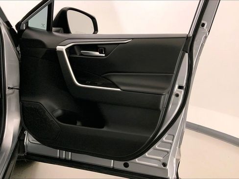 Used 2023 Toyota RAV4 XLE Premium image 25