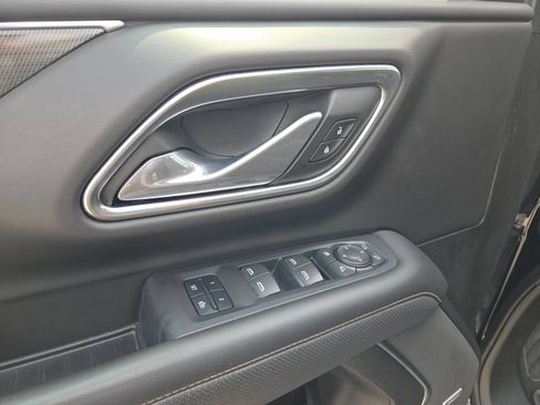 Used 2021 GMC Yukon XL AT4 w/ AT4 Premium Package AWD/4WD image 12