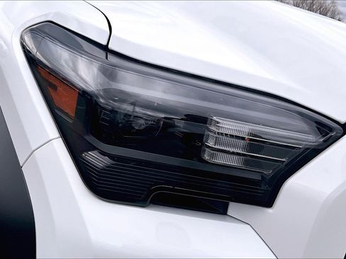 Used 2025 Toyota 4Runner TRD Off-Road image 26