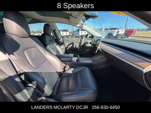 Used 2022 Tesla Model 3 image 10