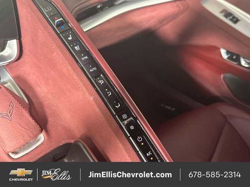 Used 2021 Chevrolet Corvette Stingray Premium Cpe w/ Z51 Performance Package image 21