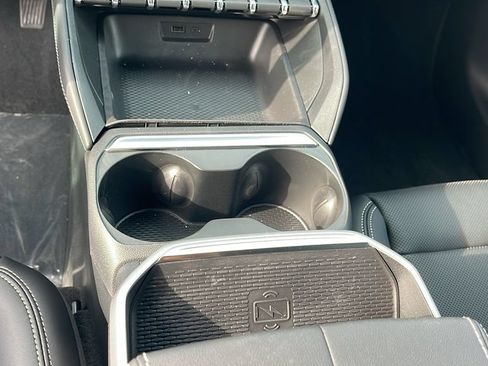 New 2027 GMC Terrain Elevation w/ Elevation Premium Package FWD image 19