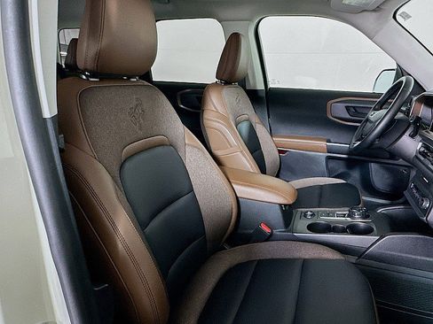 Used 2025 Ford Bronco Sport Outer Banks w/ Outer Banks Tech Package+ image 31