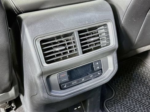 Certified 2024 Volkswagen Atlas SEL AWD/4WD image 29