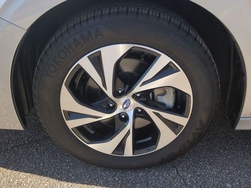 Used 2025 Subaru Legacy Premium image 10