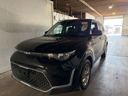 Used 2025 Kia Soul LX