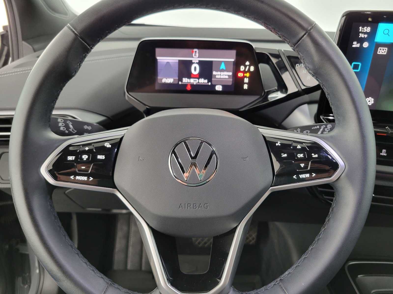 Used 2024 Volkswagen ID.4 2WD image 23