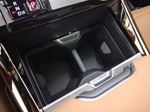 New 2026 Land Rover Range Rover Sport SE image 26