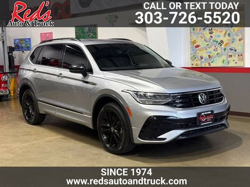 Used 2022 Volkswagen Tiguan SE R-Line AWD/4WD image 1