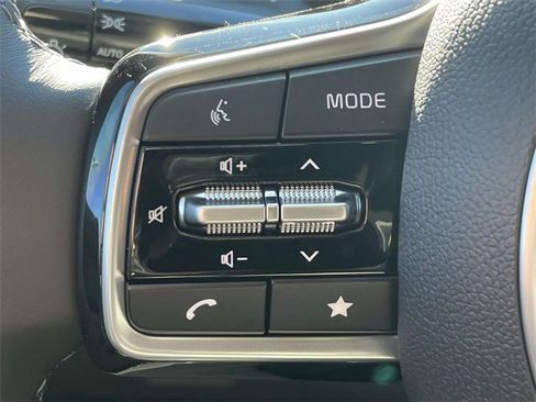 New 2026 Kia Carnival image 27