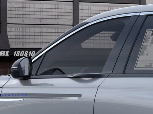 New 2026 Lincoln Nautilus Premier AWD/4WD image 20