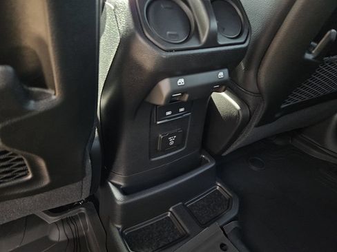 New 2026 Jeep Wrangler Unlimited Sahara AWD/4WD image 11