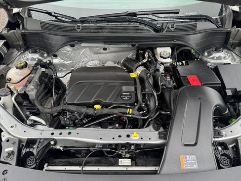 Used 2024 Chevrolet Trax LS FWD image 20