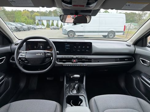 Used 2025 Kia K4 FWD image 7