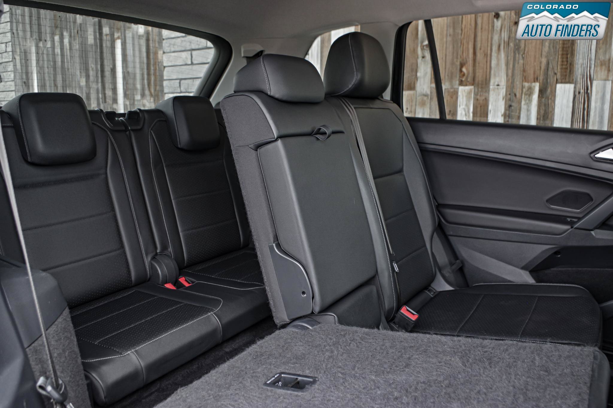 Used 2019 Volkswagen Tiguan SE FWD image 24