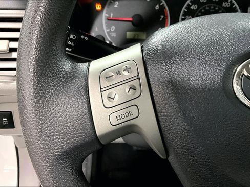 Used 2012 Toyota Corolla LE image 21