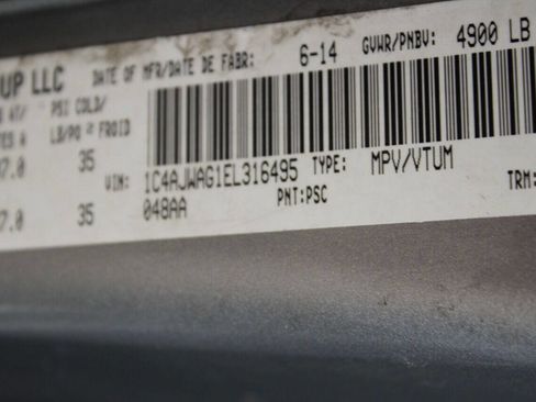 Used 2014 Jeep Wrangler Sport image 24