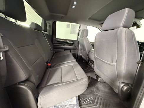 Used 2024 Chevrolet Silverado 2500 LT AWD/4WD image 19