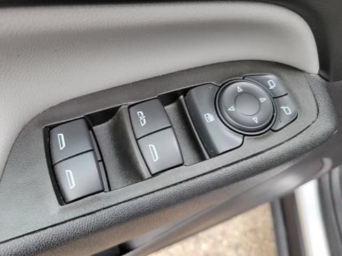 Used 2021 Chevrolet Equinox LS w/ LS Convenience Package FWD image 13
