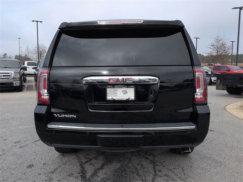 Used 2018 GMC Yukon Denali w/ Denali Ultimate Package image 5