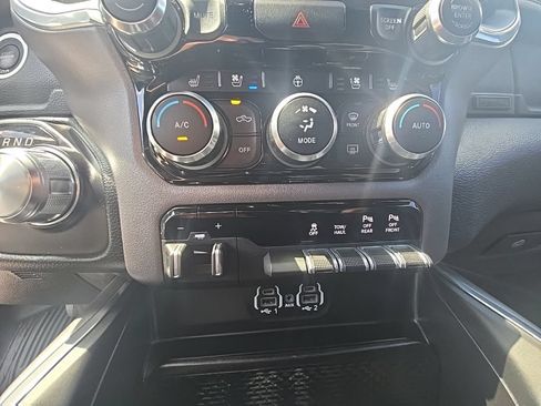 Used 2022 RAM 1500 Laramie w/ Sport Appearance Package AWD/4WD image 30