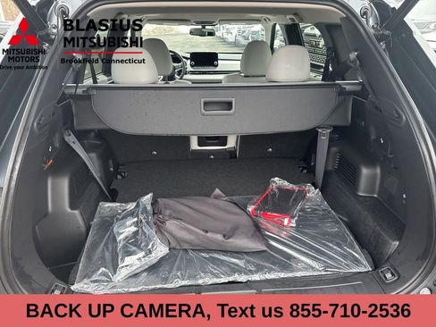 Used 2025 Mitsubishi Outlander SEL image 12