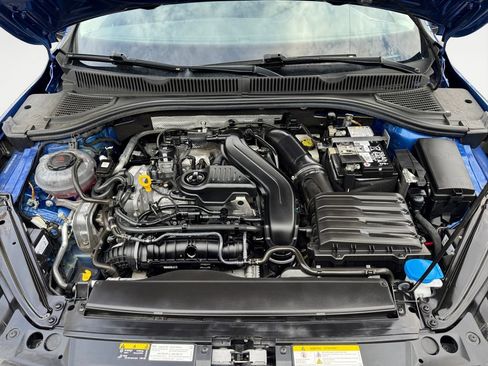 Used 2024 Volkswagen Jetta SE w/ Panoramic Sunroof Package FWD image 18