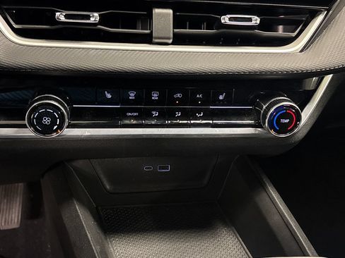 Used 2026 Chevrolet Equinox LT FWD image 35