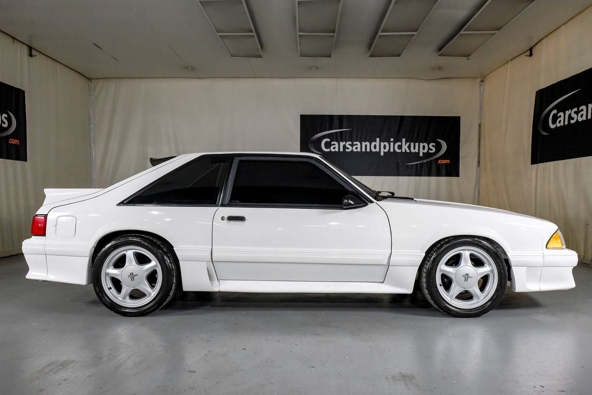 Used 1993 Ford Mustang GT RWD image 5