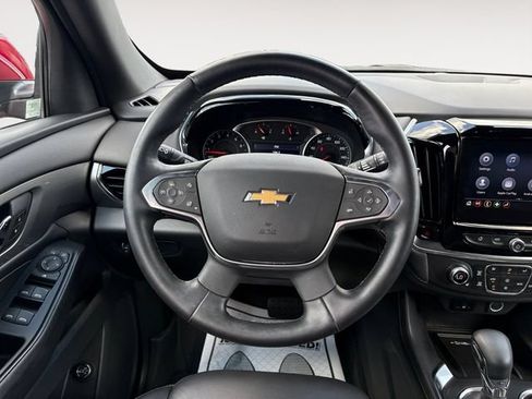Used 2023 Chevrolet Traverse LT w/ LPO, Floor Liner Package FWD image 12